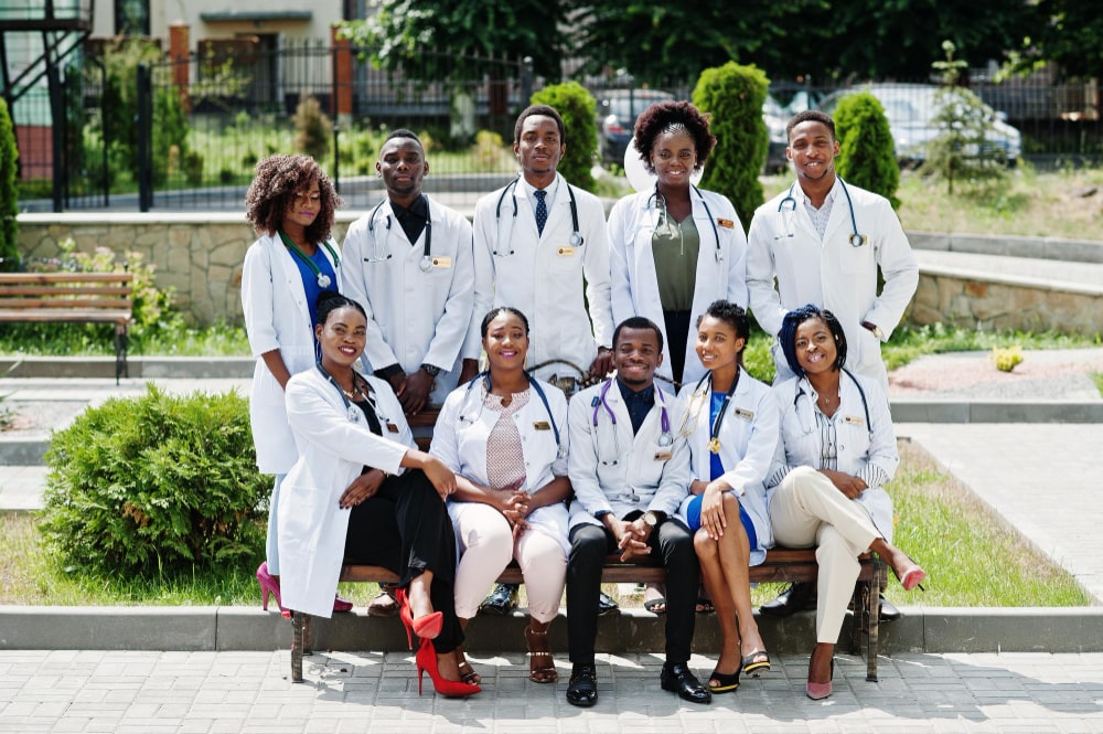 graduating medial students -cephas
